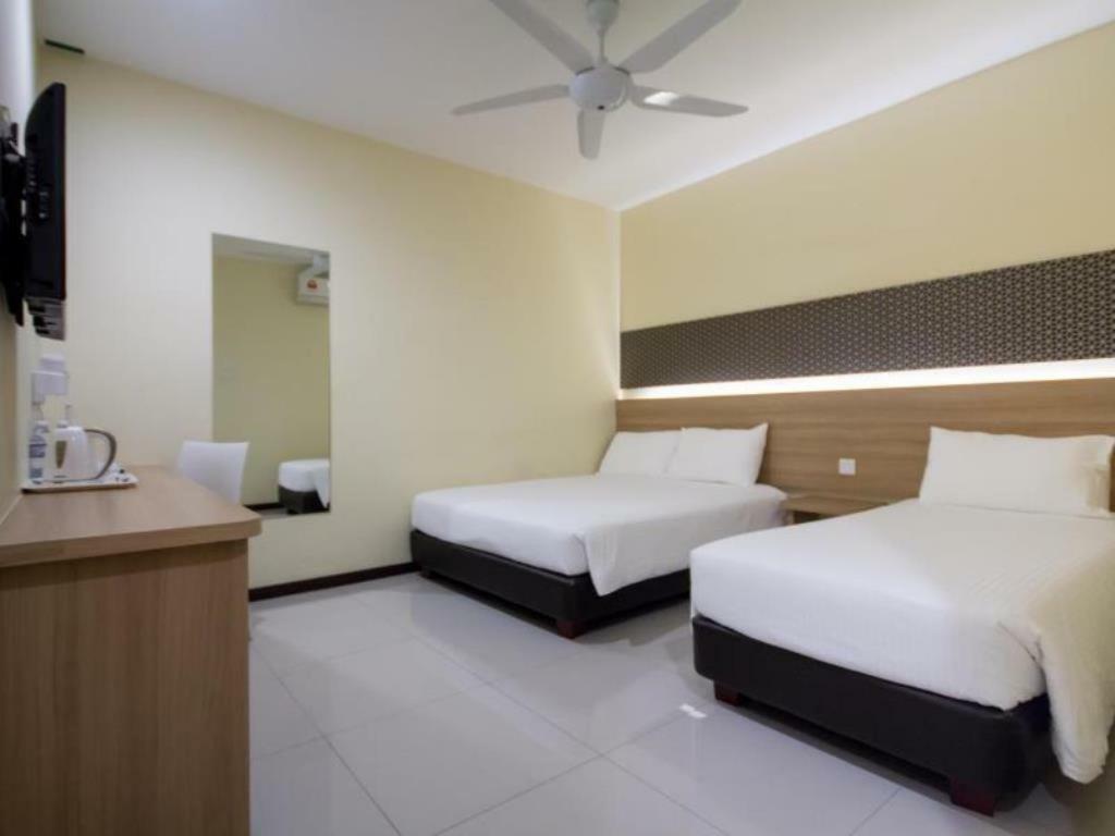 118 Hotel Macalister George Town Exterior photo